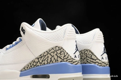“UNC” RETRO JORDAN CT8532-104 3 AIR WHITE 0830